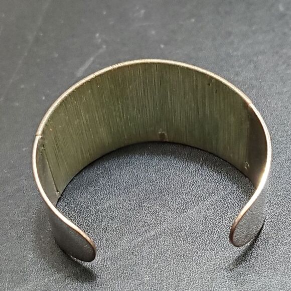 *Sale* Silver and copper colored cuff bracelet - Picture 4 of 7